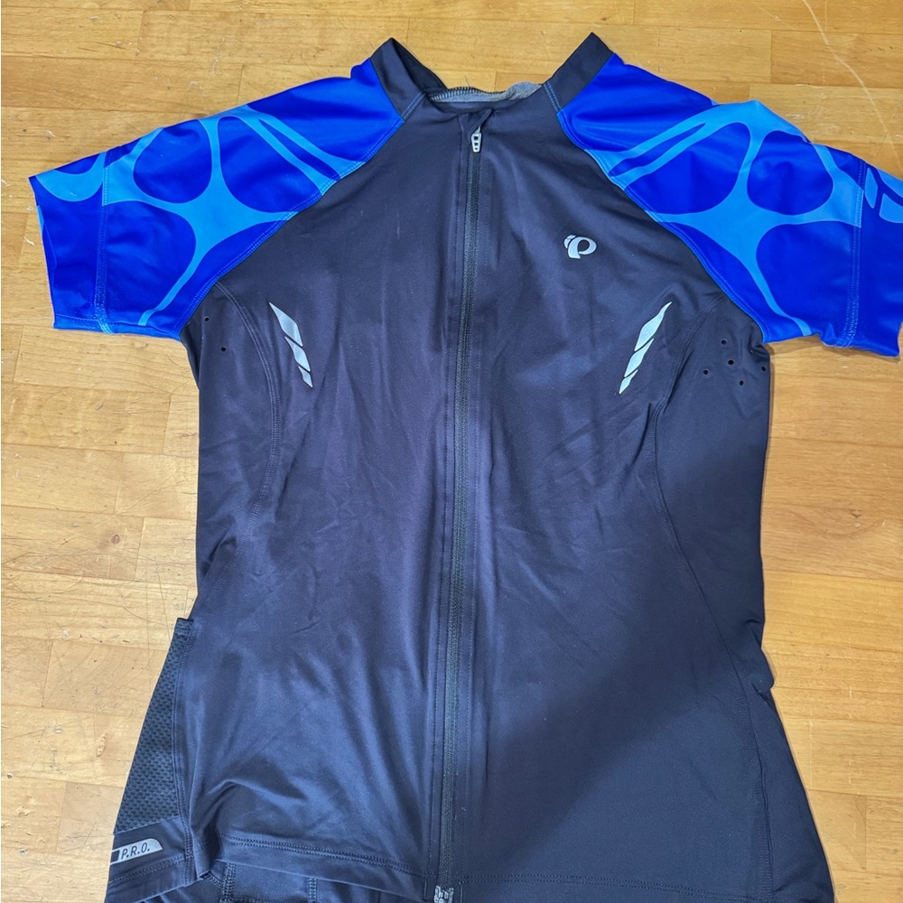 Pearl Izumi Black and Blue Cycling Top